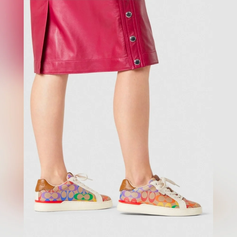 NWOT COACH Lowline Low Top Sneaker in Rainbow Signature Canvas Size US 10B - Picture 2 of 10